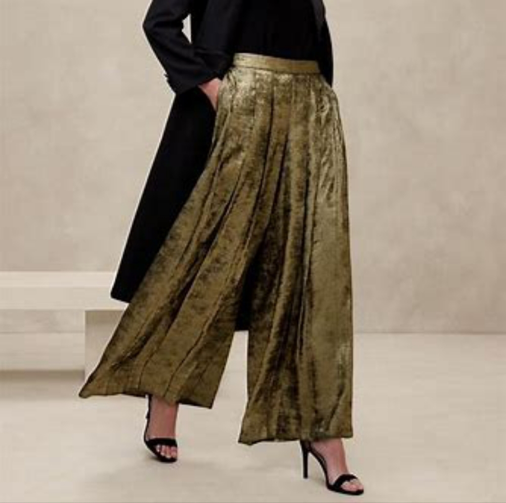 New With Tags - Banana Republic Gold and Black Lame Palazzo Wide Leg Pants